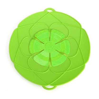 The Silicone Spill Stopper Lid showcasing its universal fit on a pan.