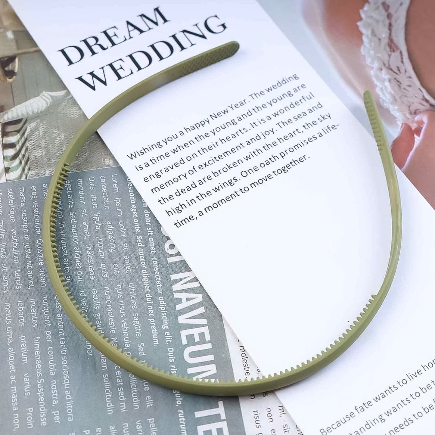 Flexible comb style plastic headband for secure hair grip