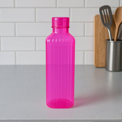 Eco-friendly reusable transparent water bottle for everyday use