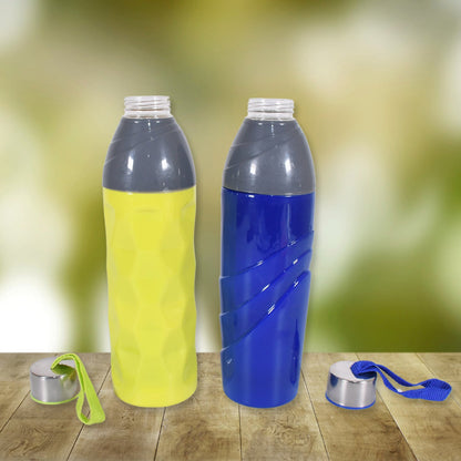 Close-up of the secure, leak-proof cap ensuring no spills from the insulated water bottle.