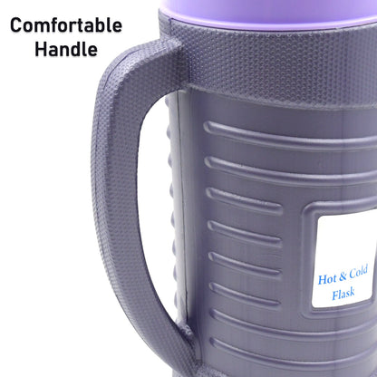 Portable insulated flask, ideal for travel and daily use.