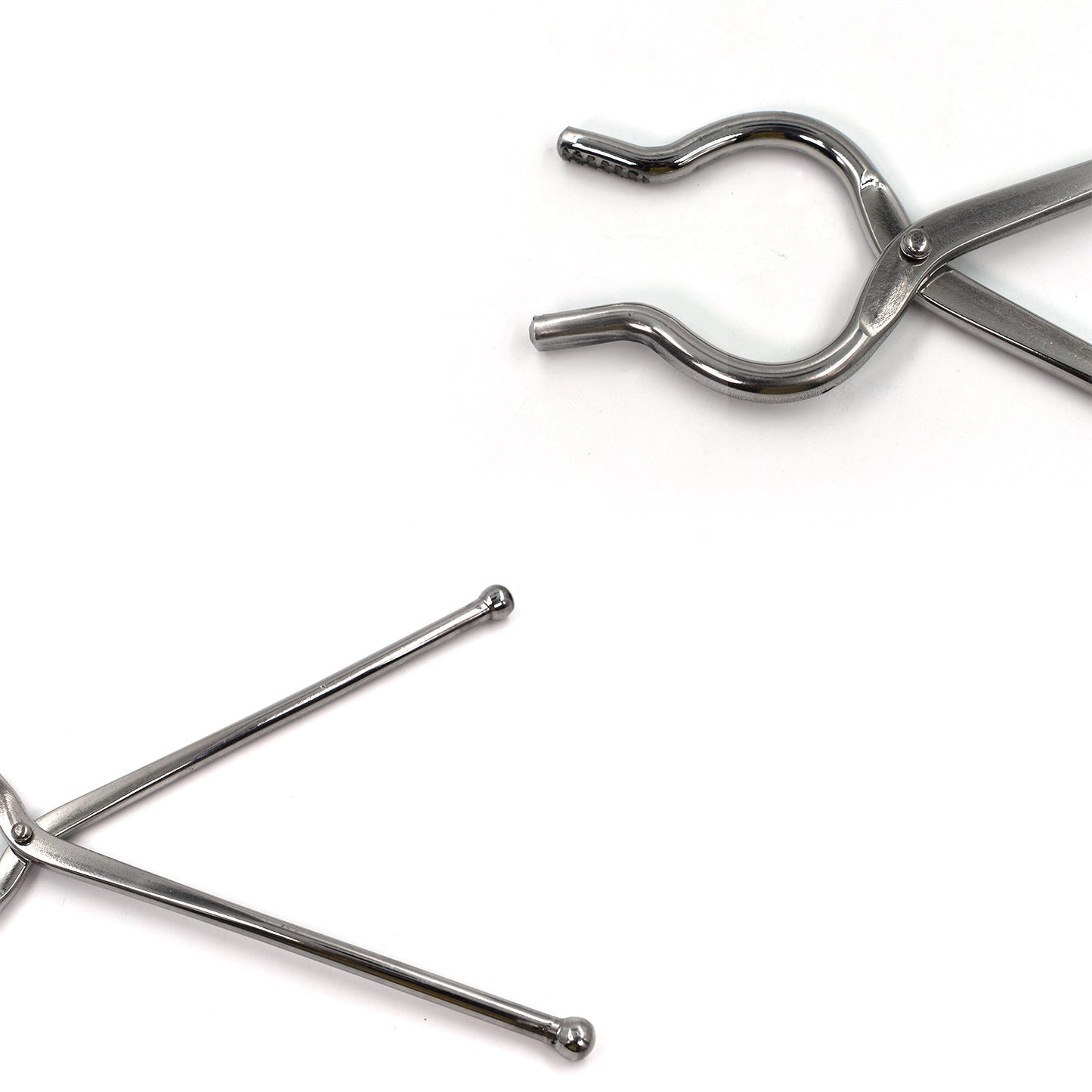 Multiple angles of Ganesh Goti Sansi, perfect for handling rotis and hot cookware.