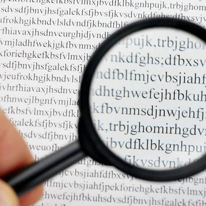 Worko 50mm magnifying glass for reading with durable plastic handle.