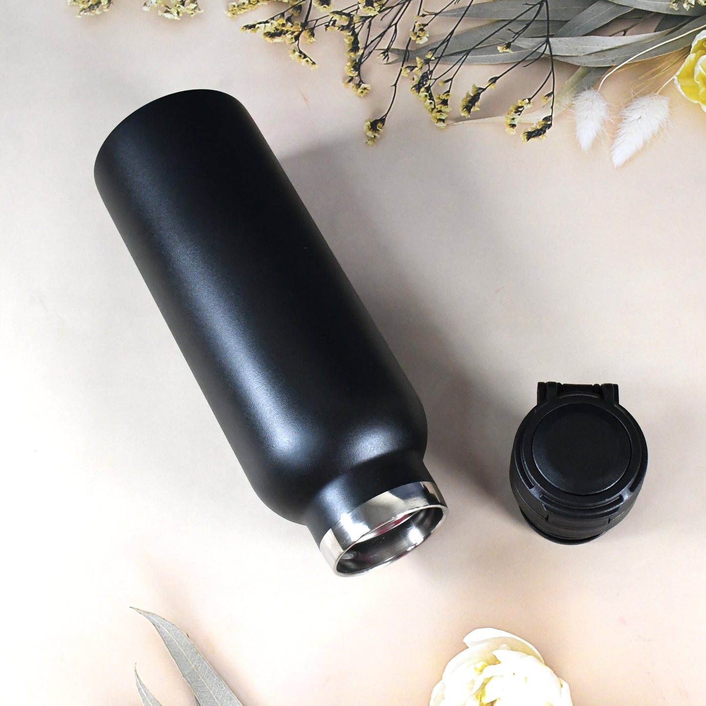 Stylish vacuum insulated kids water bottle perfect for gym and travel