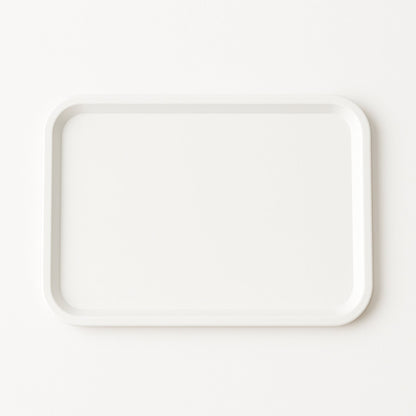 Hand holding lightweight 40x30 cm plastic serving tray comfortably