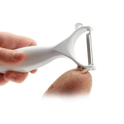 Reliable kitchen peeler for quick and hygienic preparation of meals.