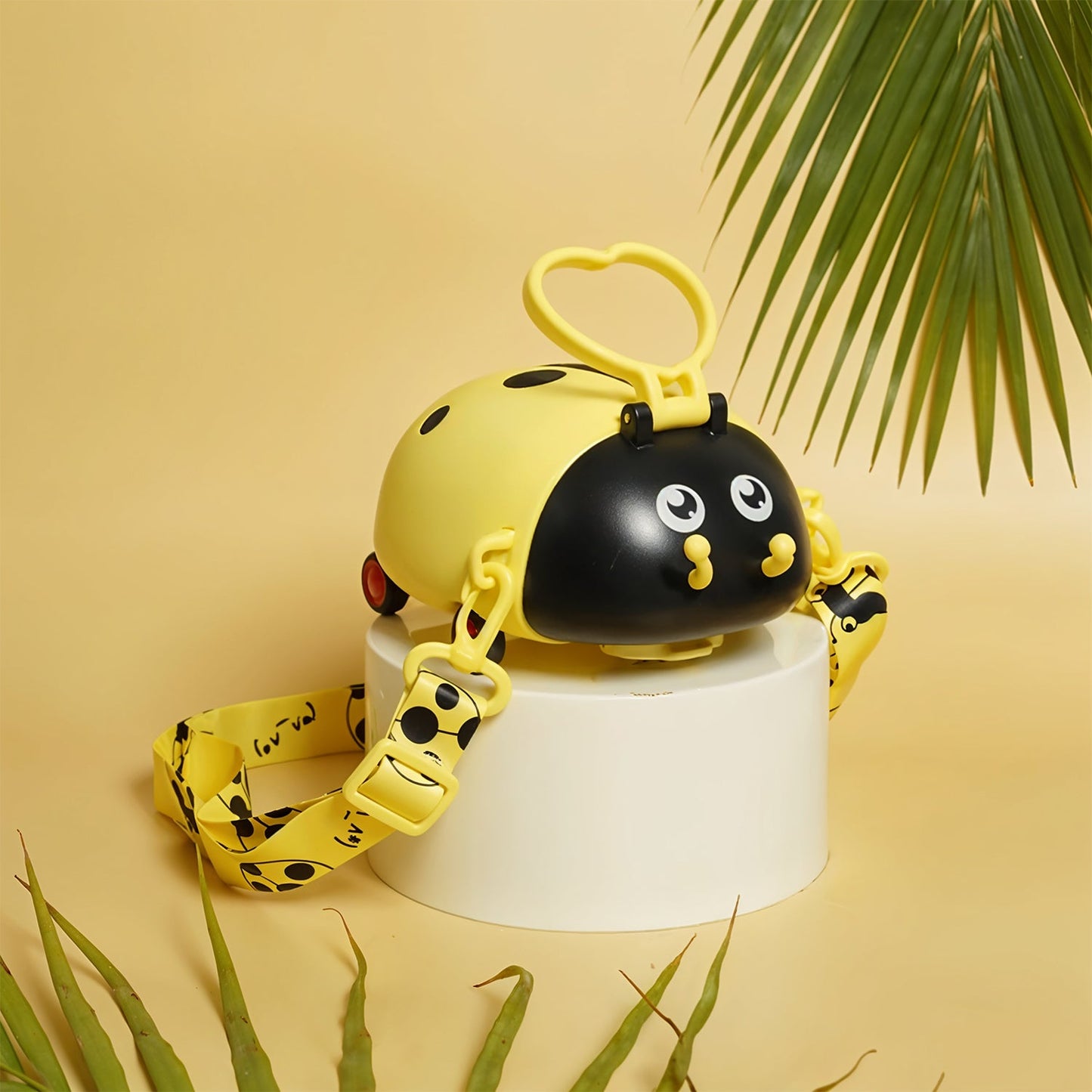 Cute Bug-Shaped Kids Water Bottle with Straw & Strap – Portable, 4-Wheel Design, Perfect for School & Return Gifts (1 Pc)