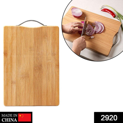 Top view of the natural wooden cutting board, highlighting its grain and smooth surface.