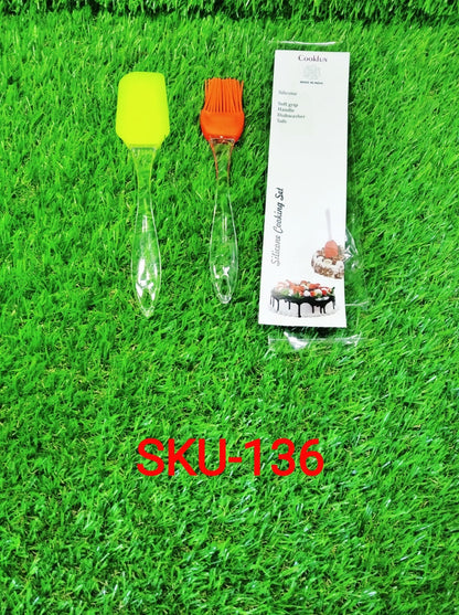 Complete set of silicone kitchen tools for baking and cooking.
