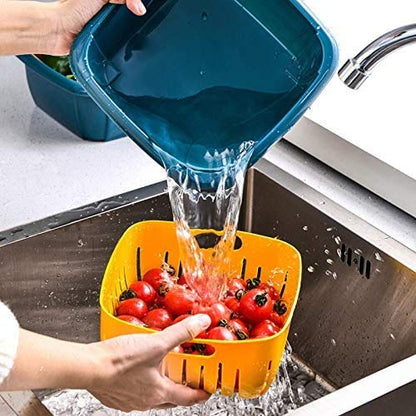 Durable collapsible colander and drainer for kitchen made from food-grade PP.
