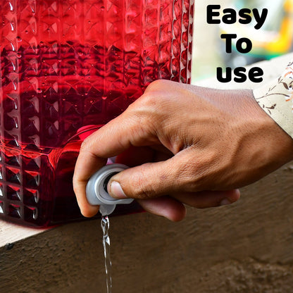 Clear water jug with diamond design for easy pouring and refilling.
