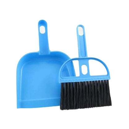 Multipurpose small dustpan and brush, perfect for desktop and keyboard cleaning.