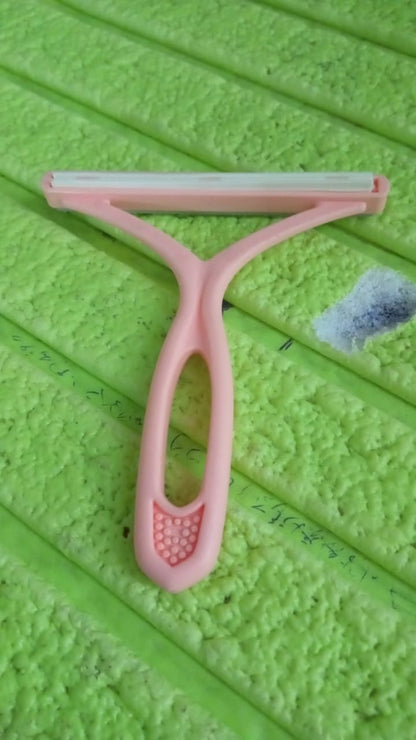 Versatile portable hair and lint remover tool for multiple fabric types.