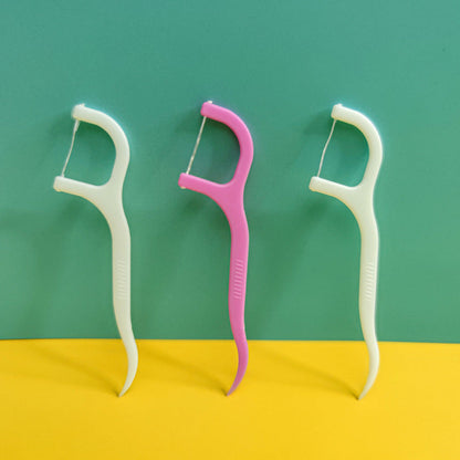 MintGuard Dental Floss Picks for effective interdental cleaning and oral hygiene.