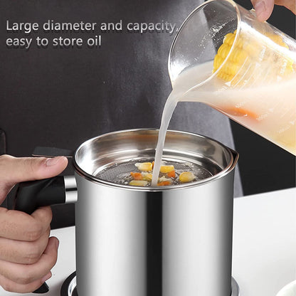 Frying oil reuse strainer pot with ergonomic handle