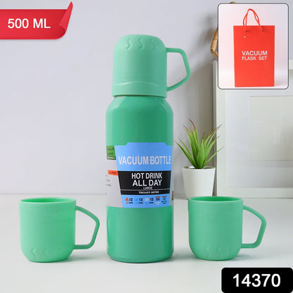 Hot and cold insulated thermos flask with leak-proof lid in green color